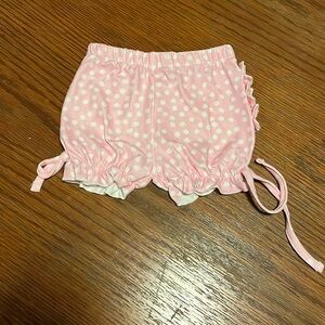 NWOT. Sugar bee girls shorts. Size 6